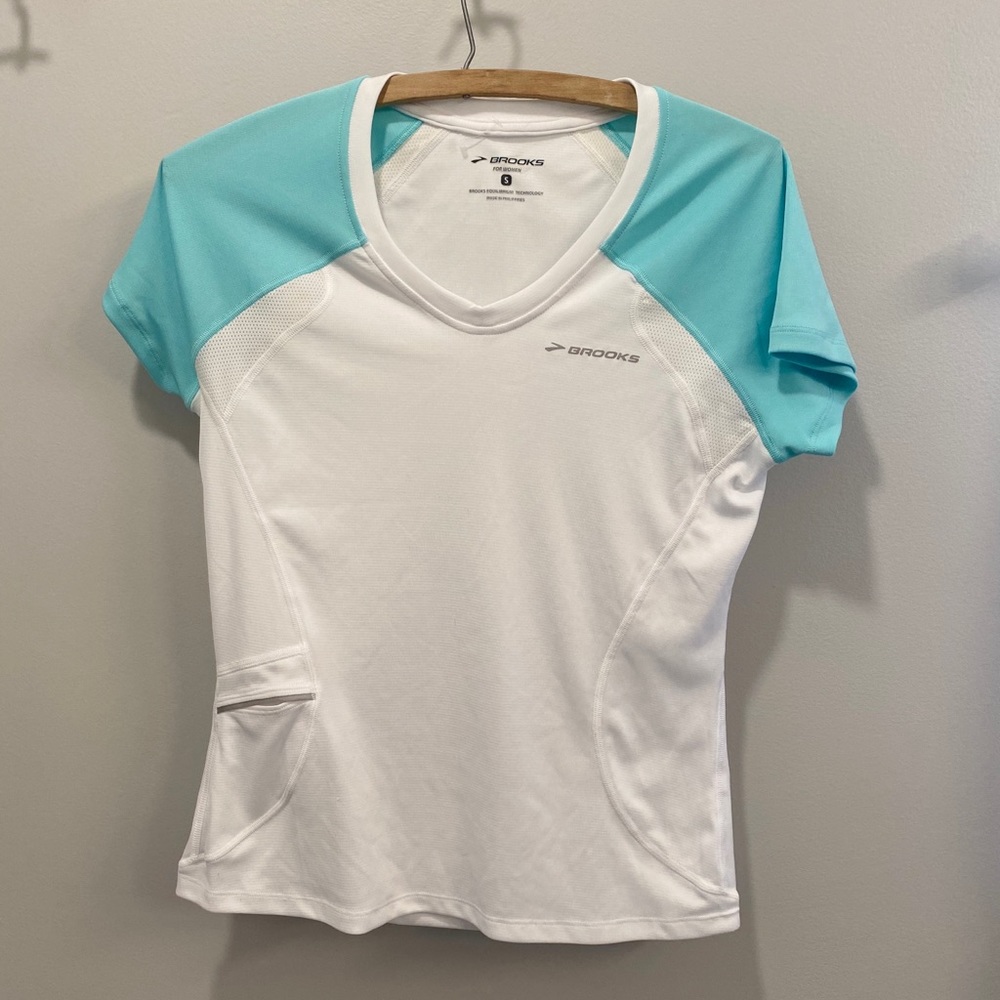 Brooks Women’s workout running Shirt